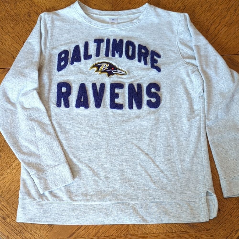 Team Apparel Baltimore Ravens Football Women's Gray Long Sleeve Tee